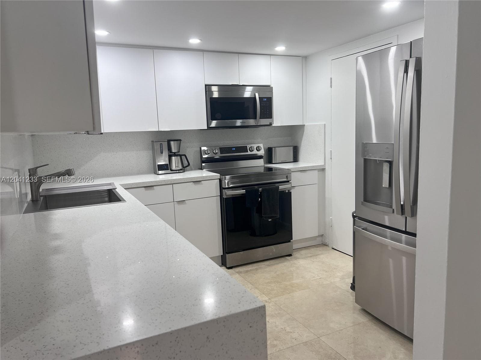 800 West Ave # 635, Miami Beach FL 33139 photo 3