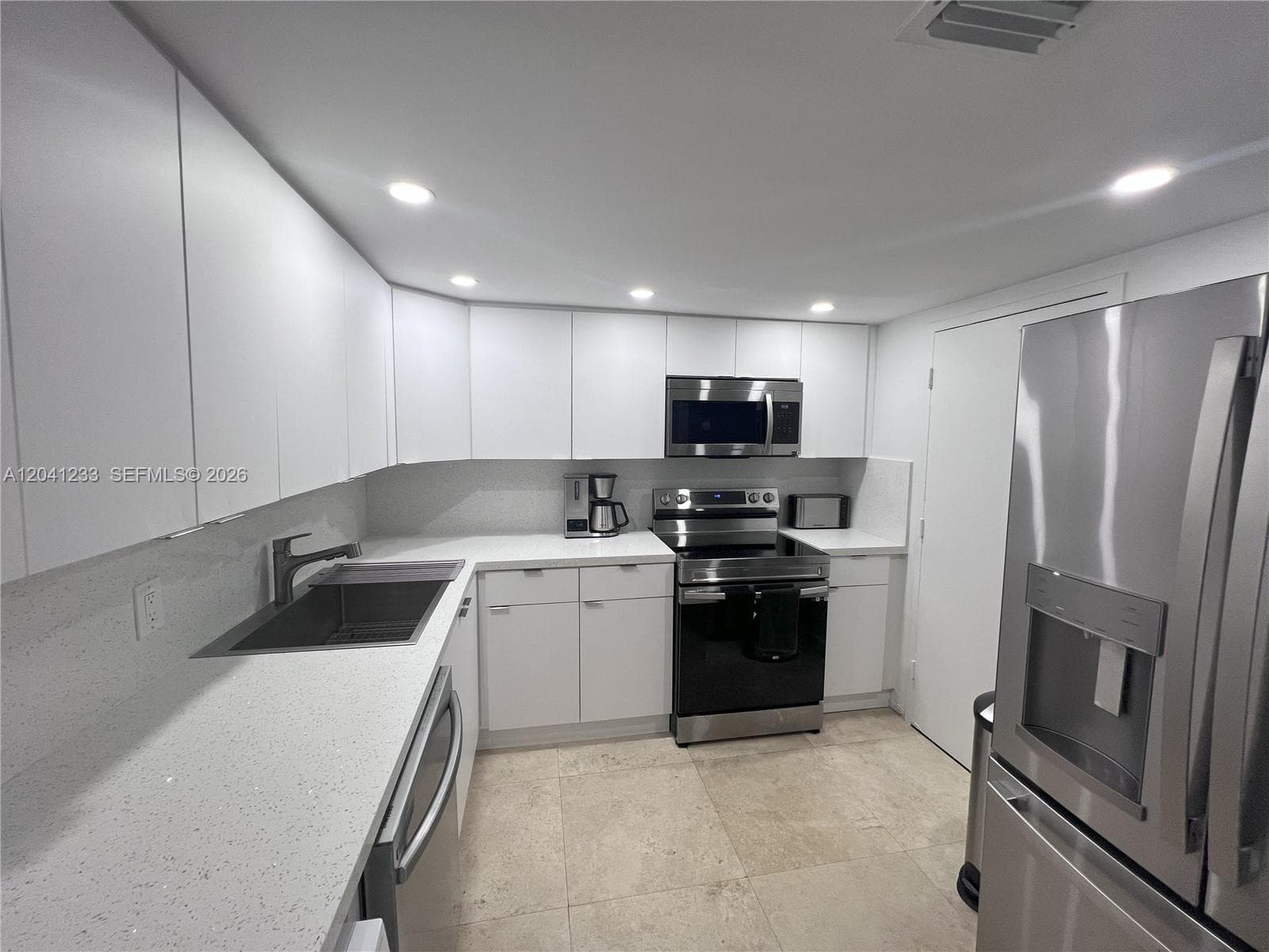 800 West Ave # 635, Miami Beach FL 33139 photo 4