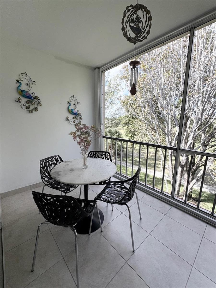 1055 Country Club Drive # 404, Margate FL 33063 photo 4
