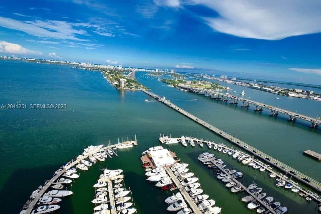 1717 N Bayshore Dr # D-3931, Miami FL 33132 photo 2