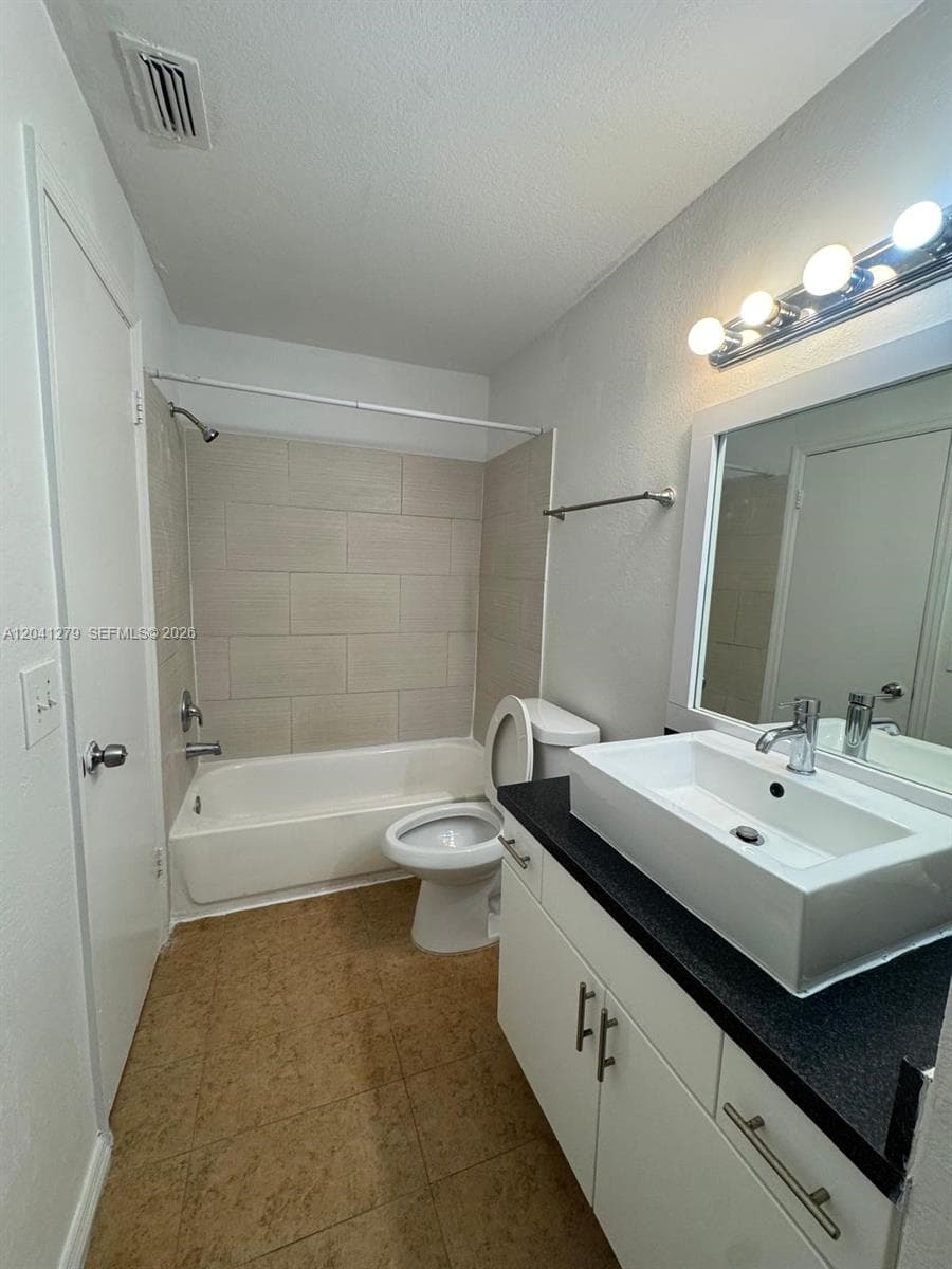 3400 N Pinewalk Dr N # 924, Margate FL 33063 photo 5