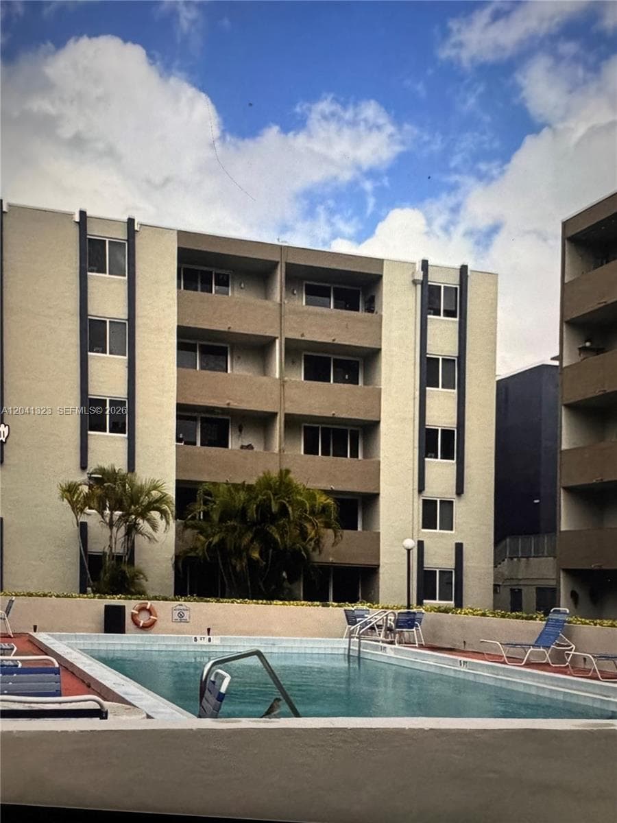 10090 NW 80th Ct # 1241, Hialeah Gardens FL 33016 photo 3
