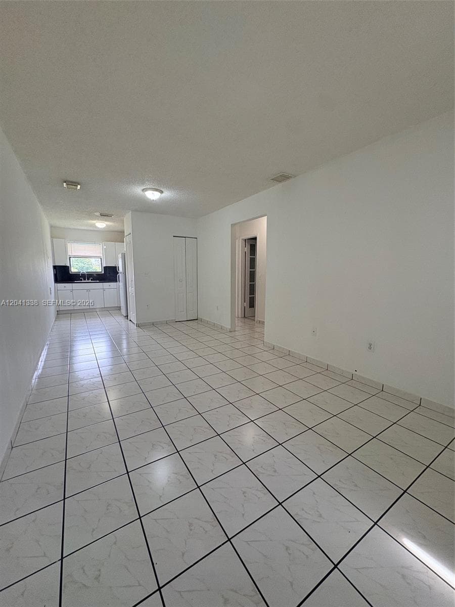 231 E 7th St # 202, Hialeah FL 33010 photo 5