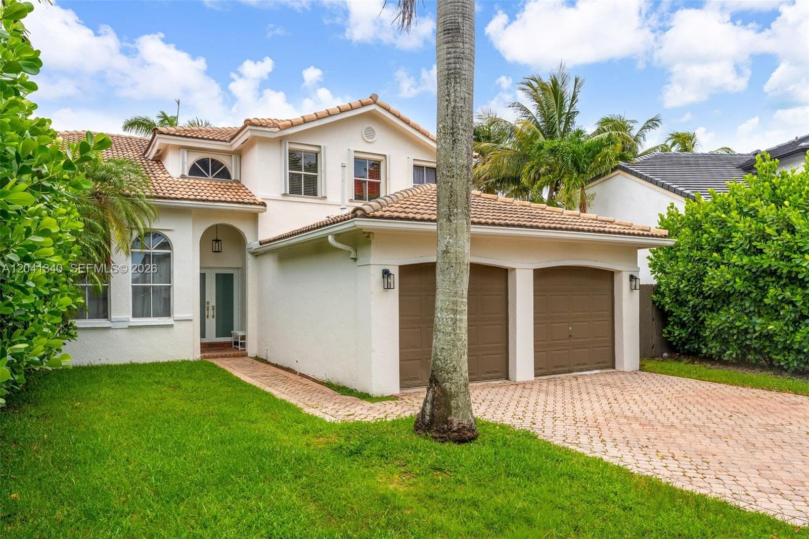 16335 SW 81 St, Miami FL 33193
