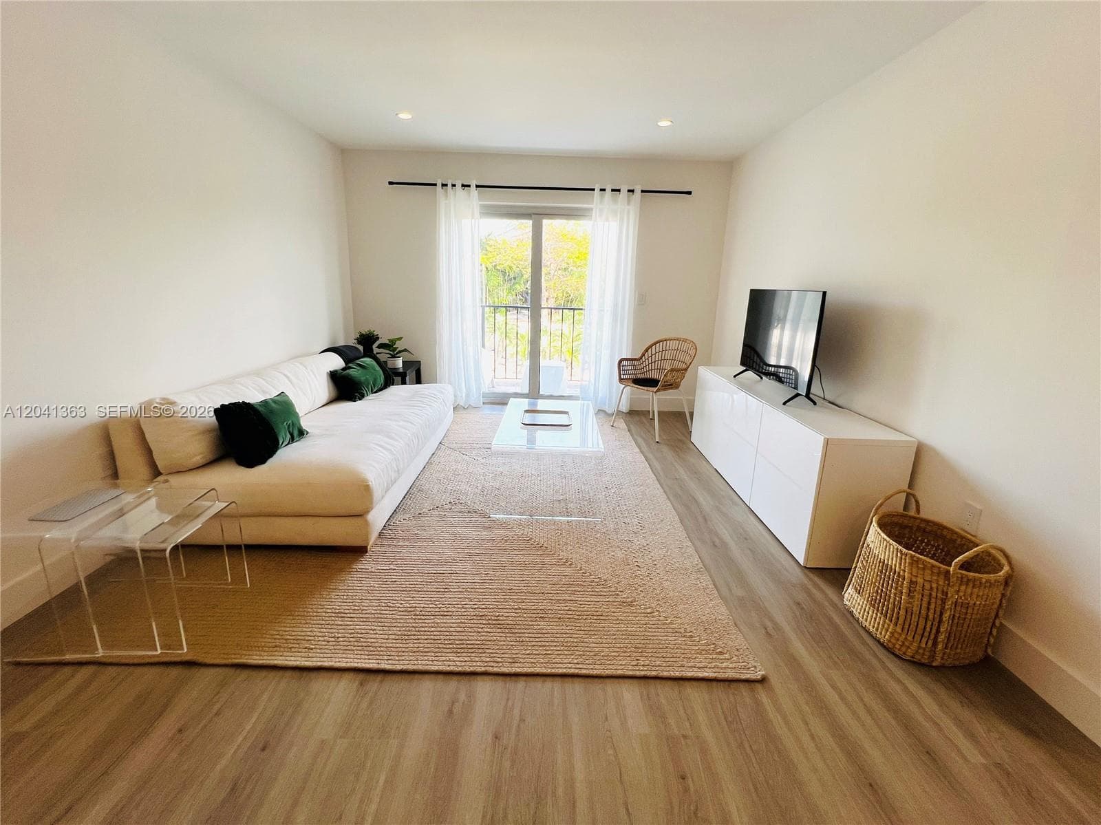 1900 Meridian Ave # 306, Miami Beach FL 33139 photo 5
