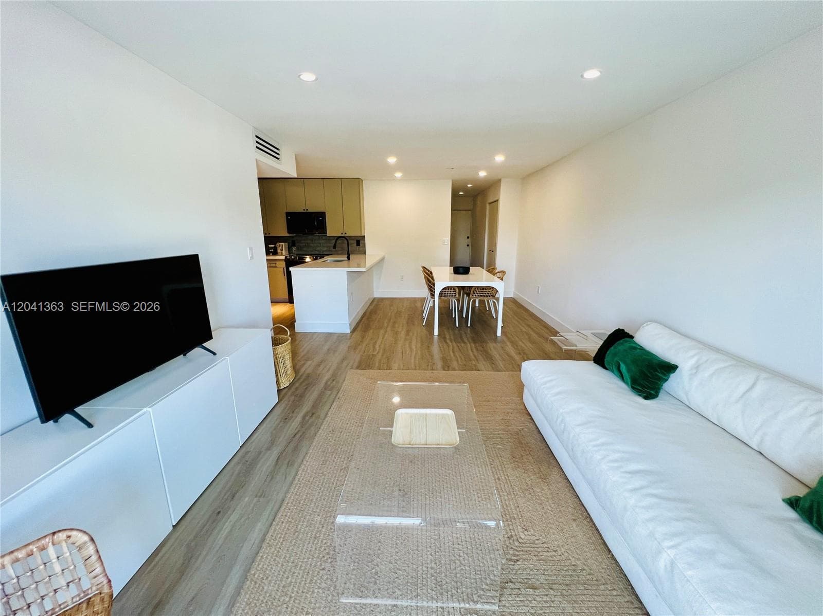1900 Meridian Ave # 306, Miami Beach FL 33139 photo 4