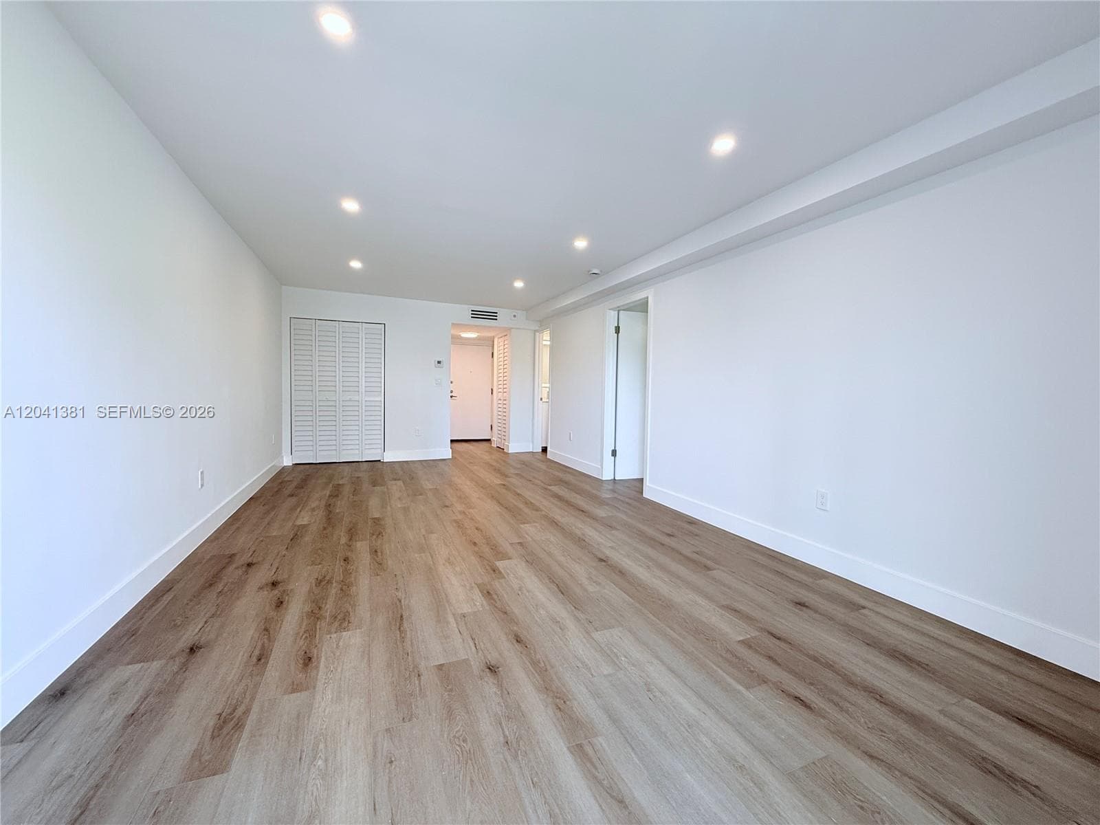 1900 Meridian Ave # 403, Miami Beach FL 33139 photo 3
