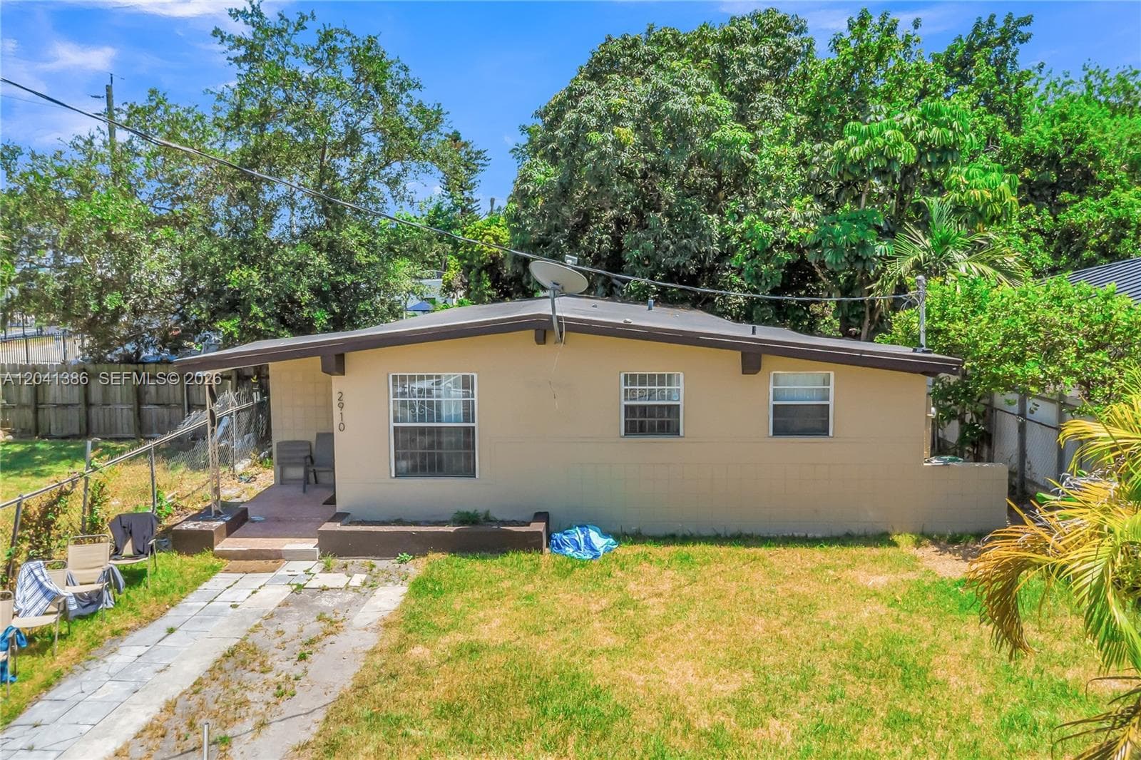 2910 NW 47th St, Miami FL 33142 photo 4