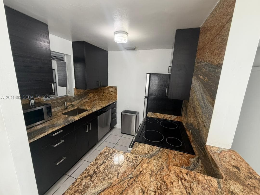 641 Espanola Way # 3, Miami Beach FL 33139 photo 2