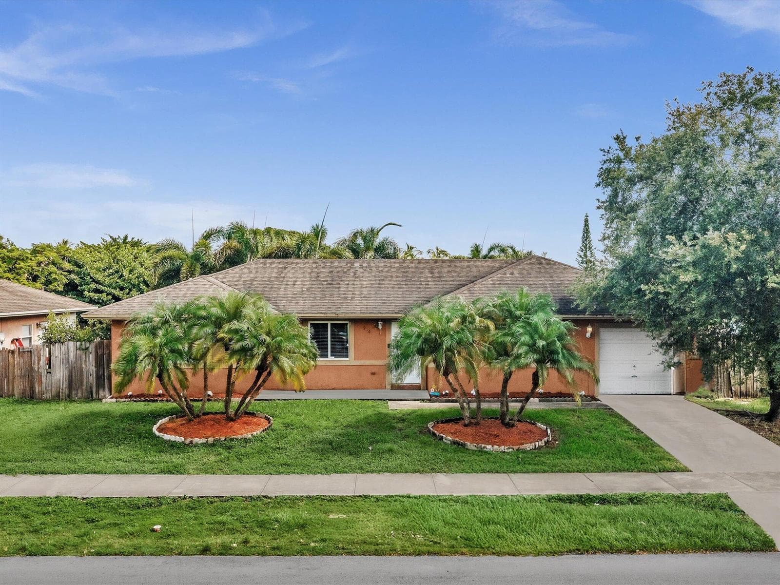 916 NW 3rd Terrace, Florida City FL 33034