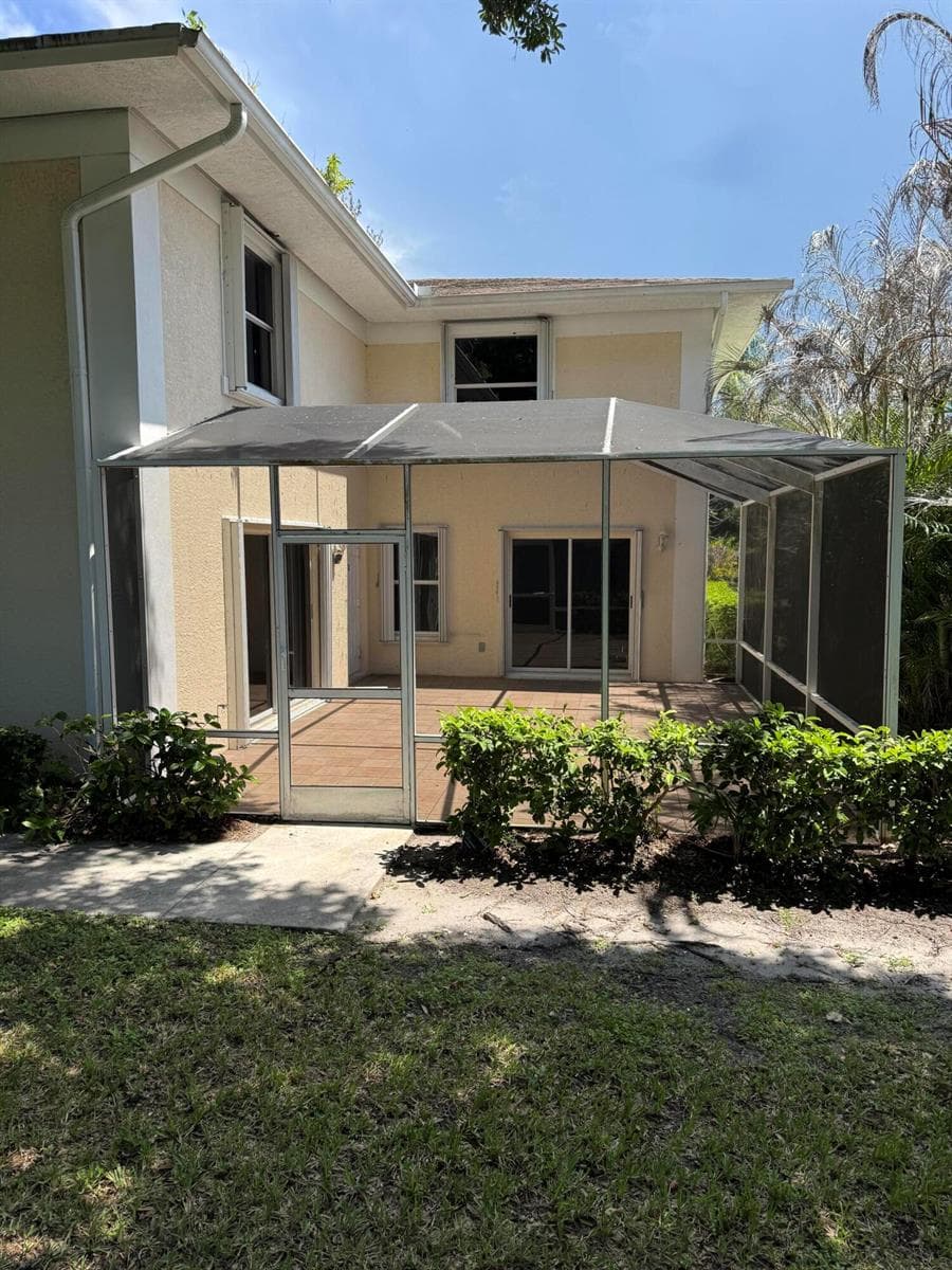 1536 N Lawnwood Circle # 3, Fort Pierce FL 34950 photo 3