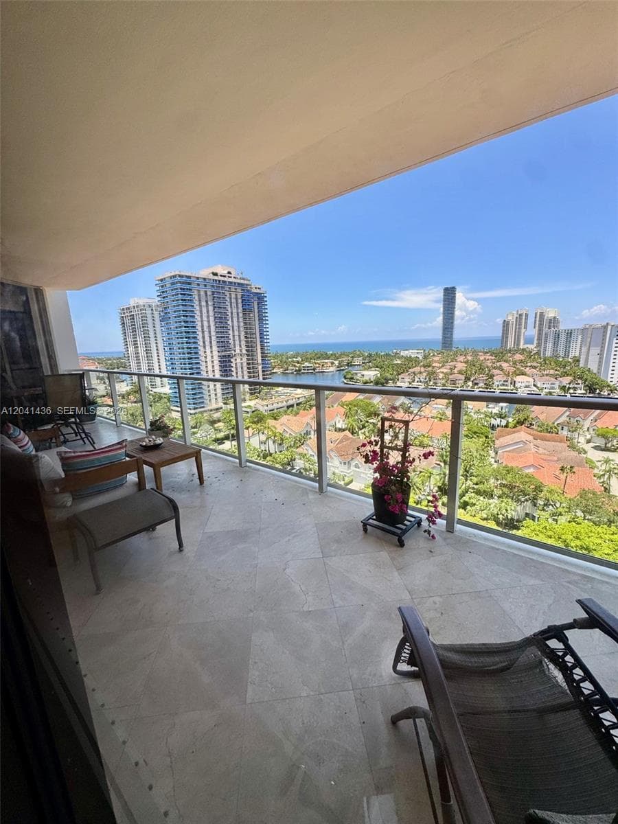 19500 Turnberry Way # 15F, Aventura FL 33180 photo 3