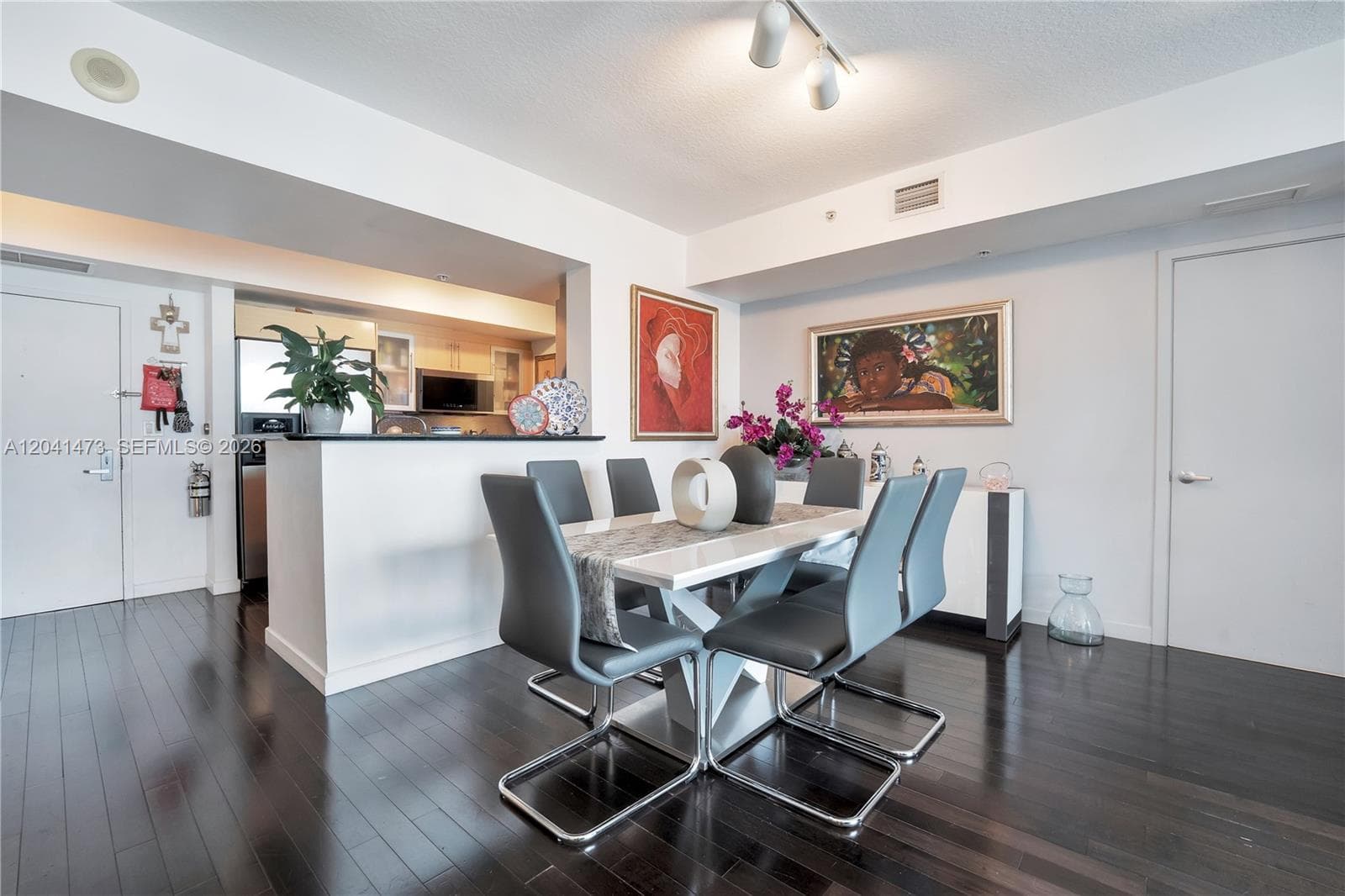 325 S Biscayne Blvd # 3921, Miami FL 33131 photo 5