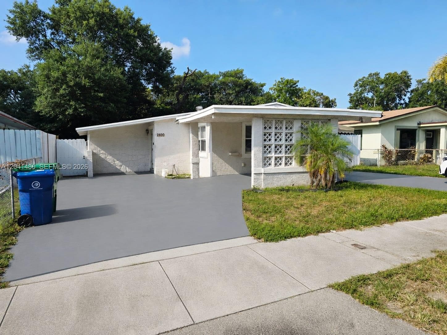 2820 NW 14th Ct, Fort Lauderdale FL 33311 photo 2