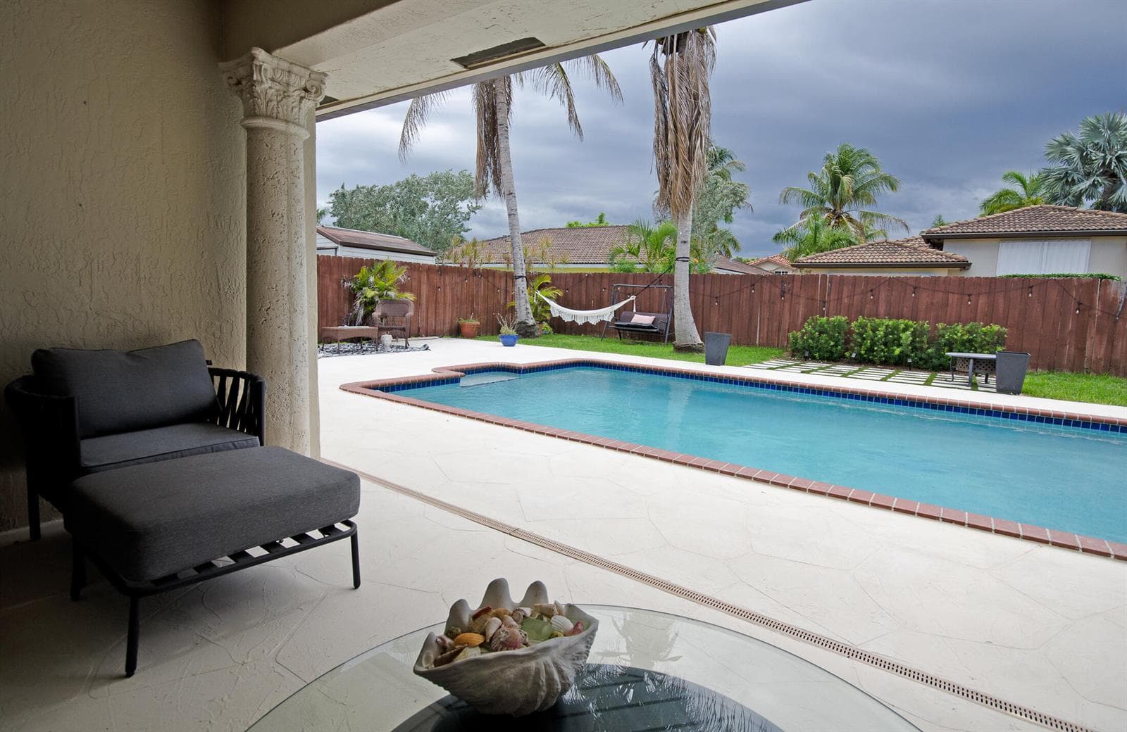 18324 SW 149th Place, Miami FL 33187 photo 2
