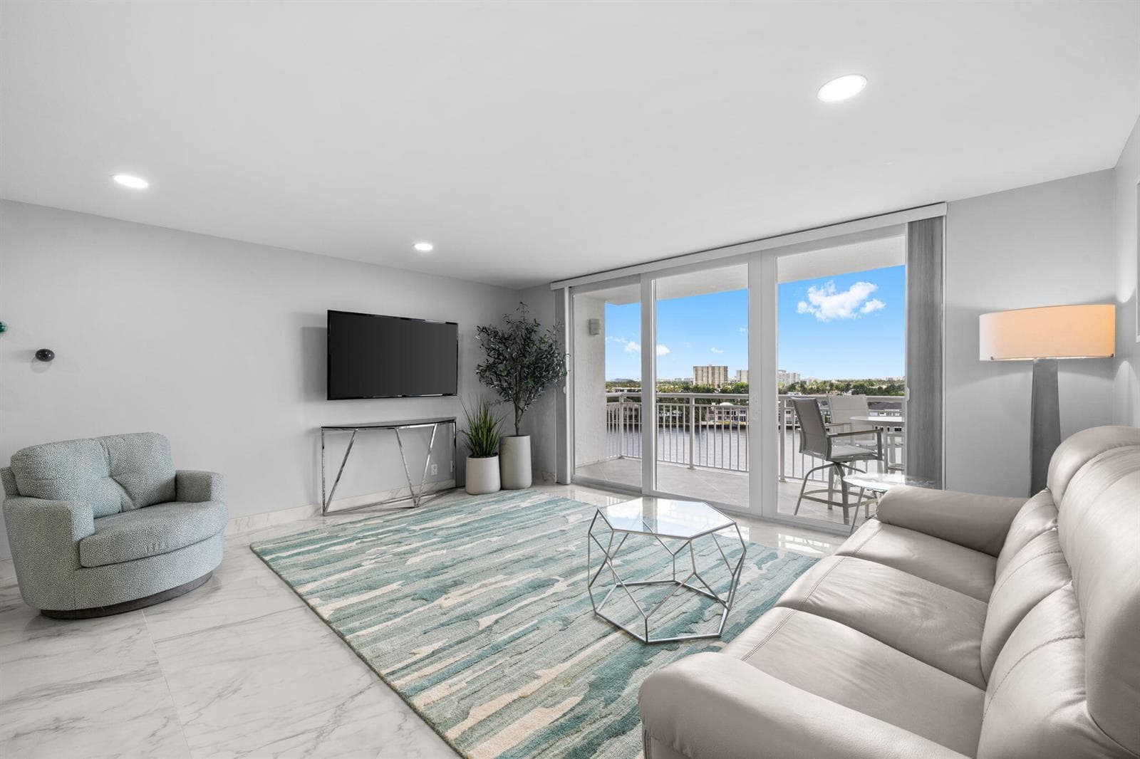 511 Bayshore Drive # 910, Fort Lauderdale FL 33304 photo 5