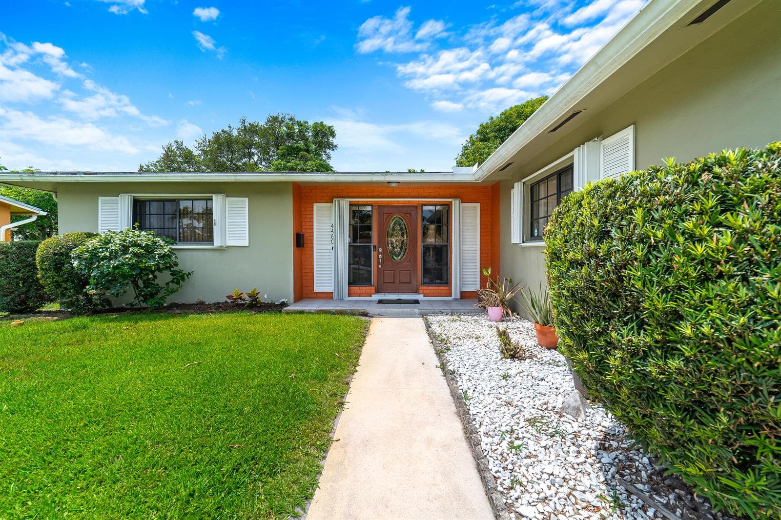 4460 NW 3rd Place, Plantation FL 33317 photo 2
