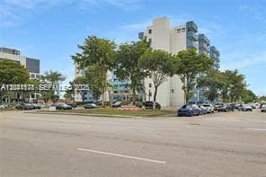 5050 NW 7th St # 202, Miami, FL 33126 photo 5