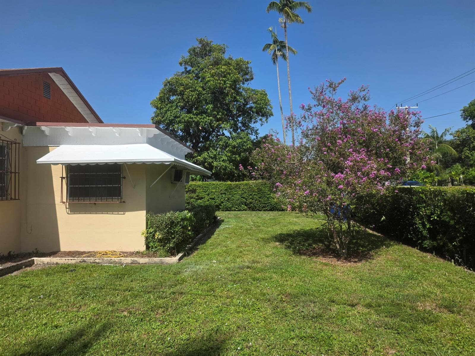 2466 NW 91st Street, Miami FL 33147 photo 2