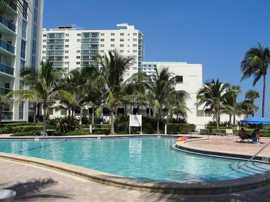 3901 S Ocean Dr # 8T, Hollywood FL 33019 photo 2