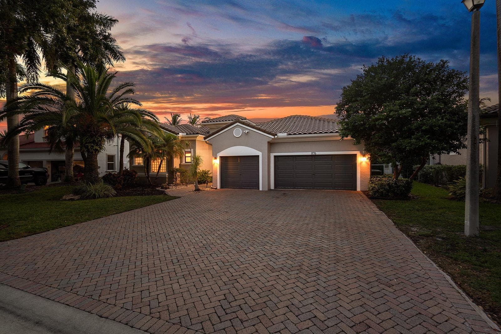 876 NW 123rd Drive, Coral Springs FL 33071 photo 2