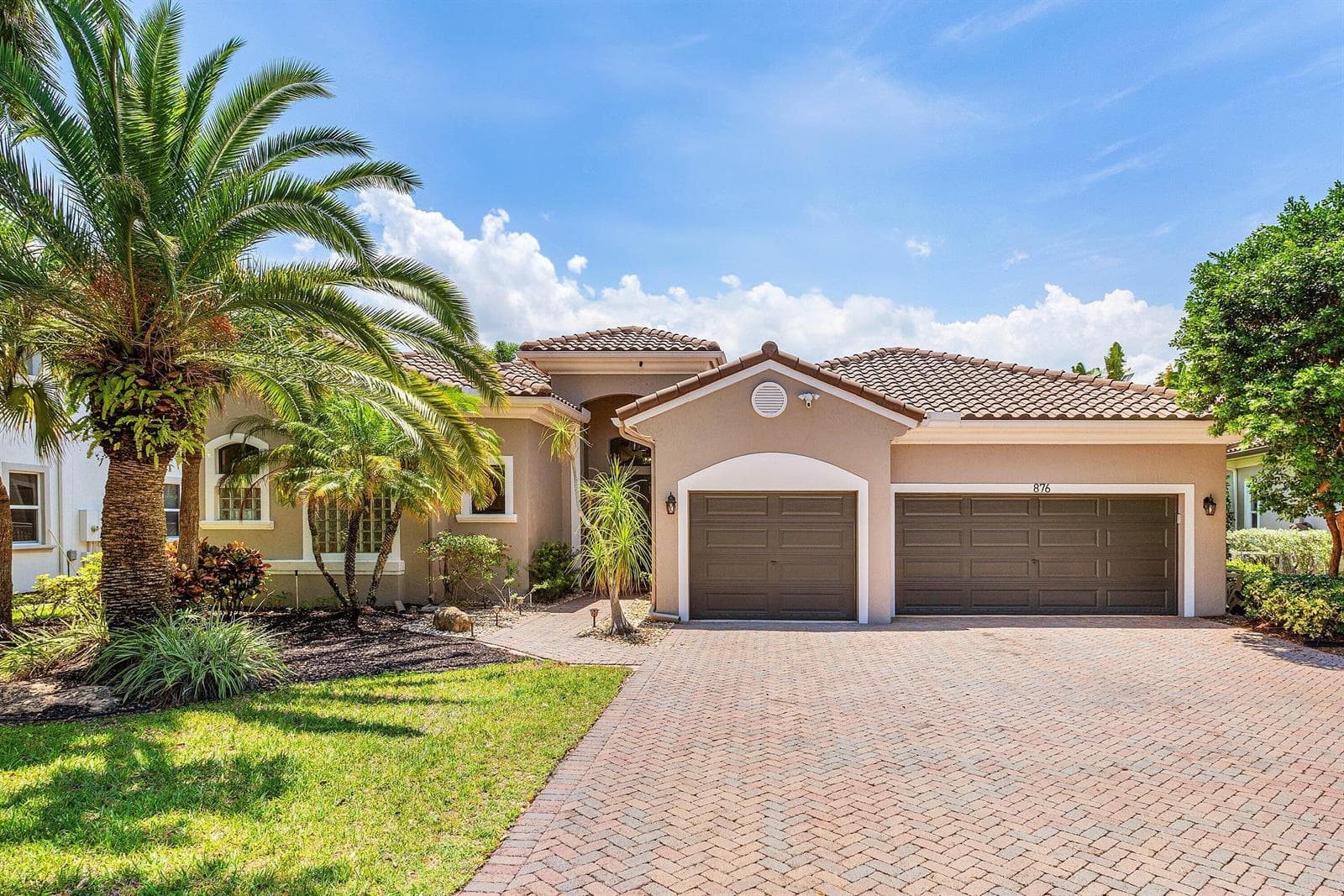 876 NW 123rd Drive, Coral Springs FL 33071 photo 3