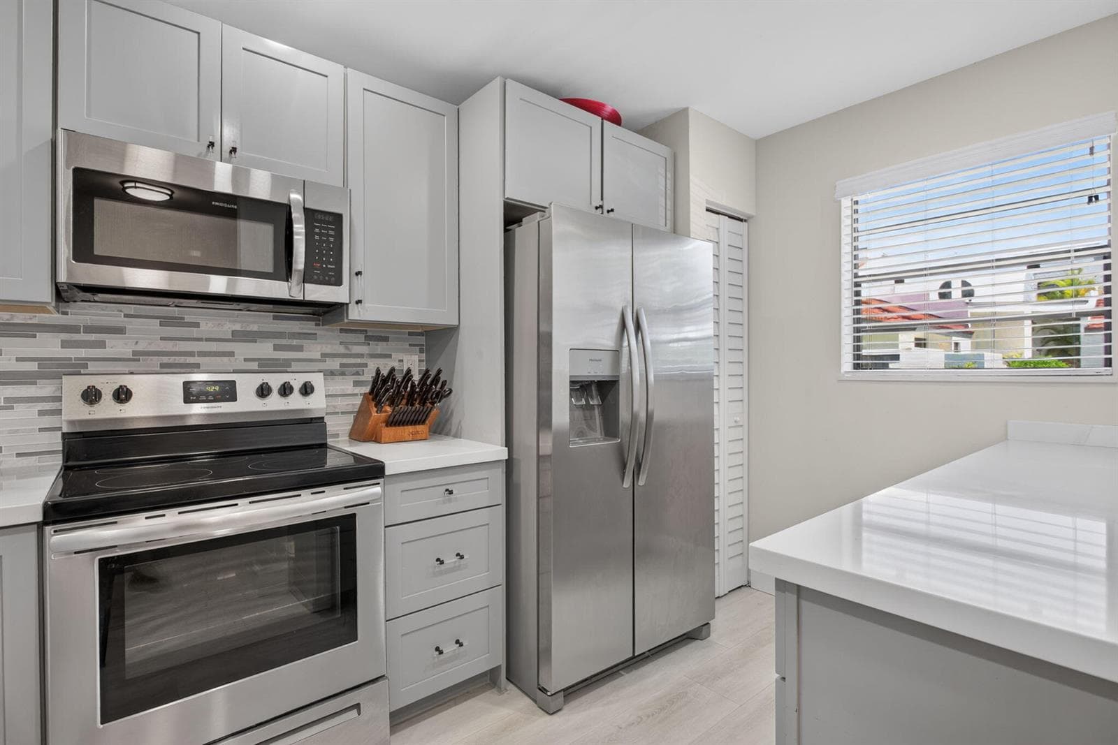 539 NW 36th Avenue, Deerfield Beach FL 33442 photo 3