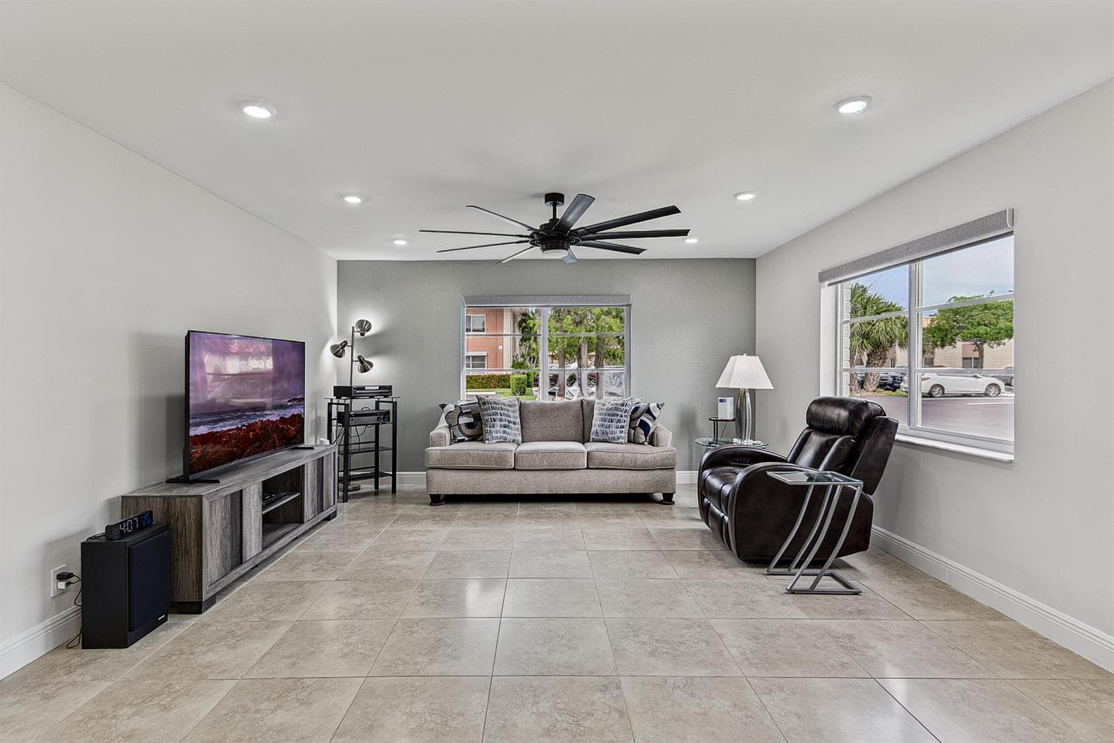9 NE 19th Court # C112, Wilton Manors FL 33305 photo 2