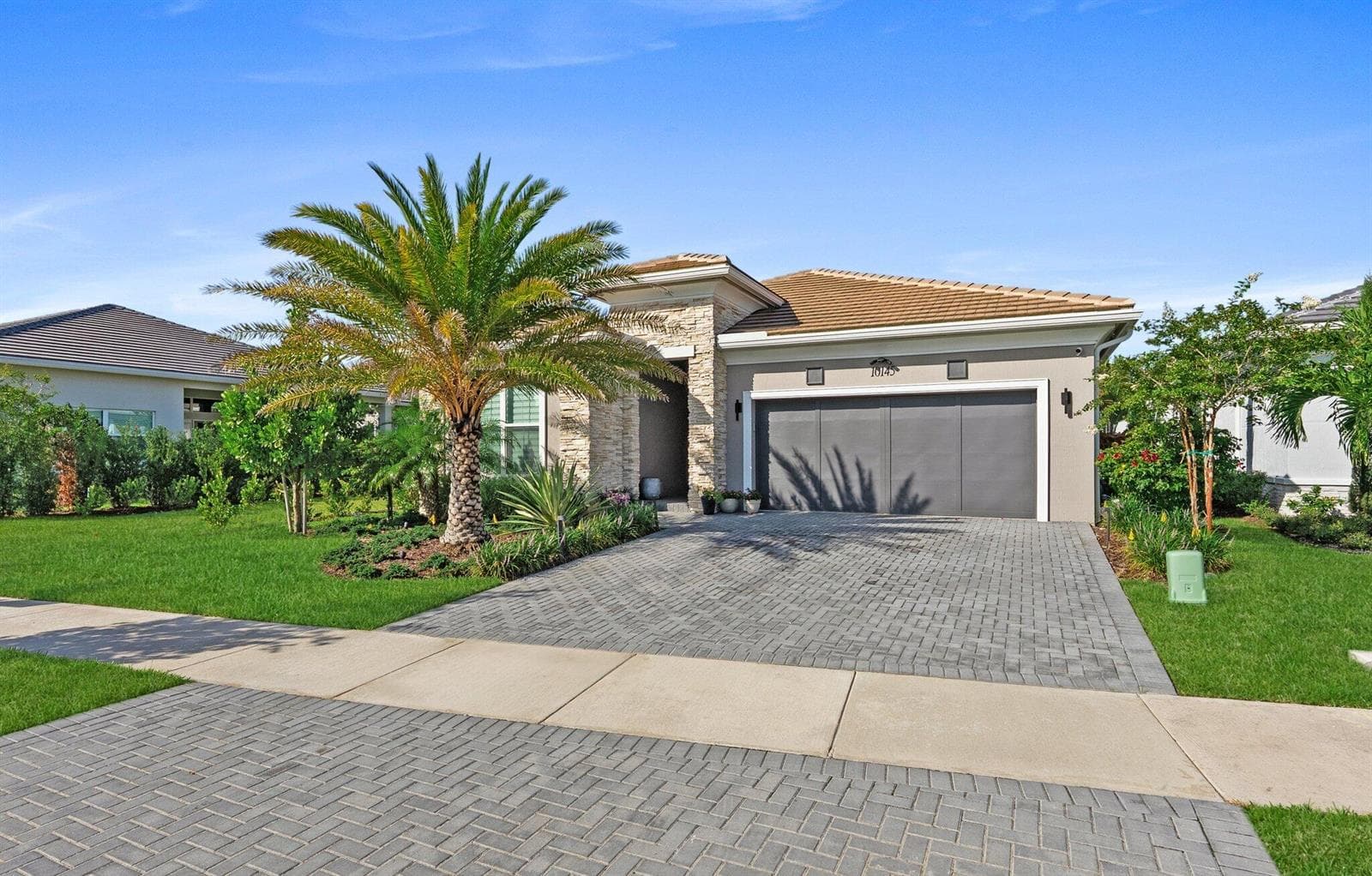 10145 Timber Creek Way, Palm Beach Gardens FL 33412 photo 2
