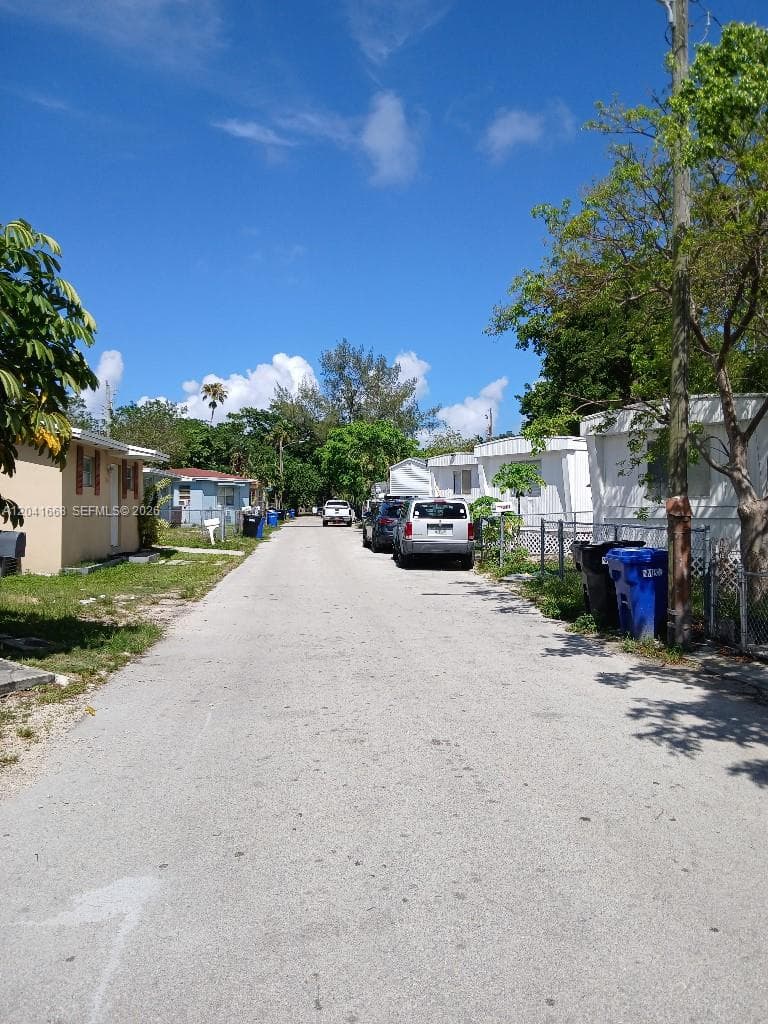 2405-2411 NE 136th Ln, North Miami Beach FL 33181 photo 3