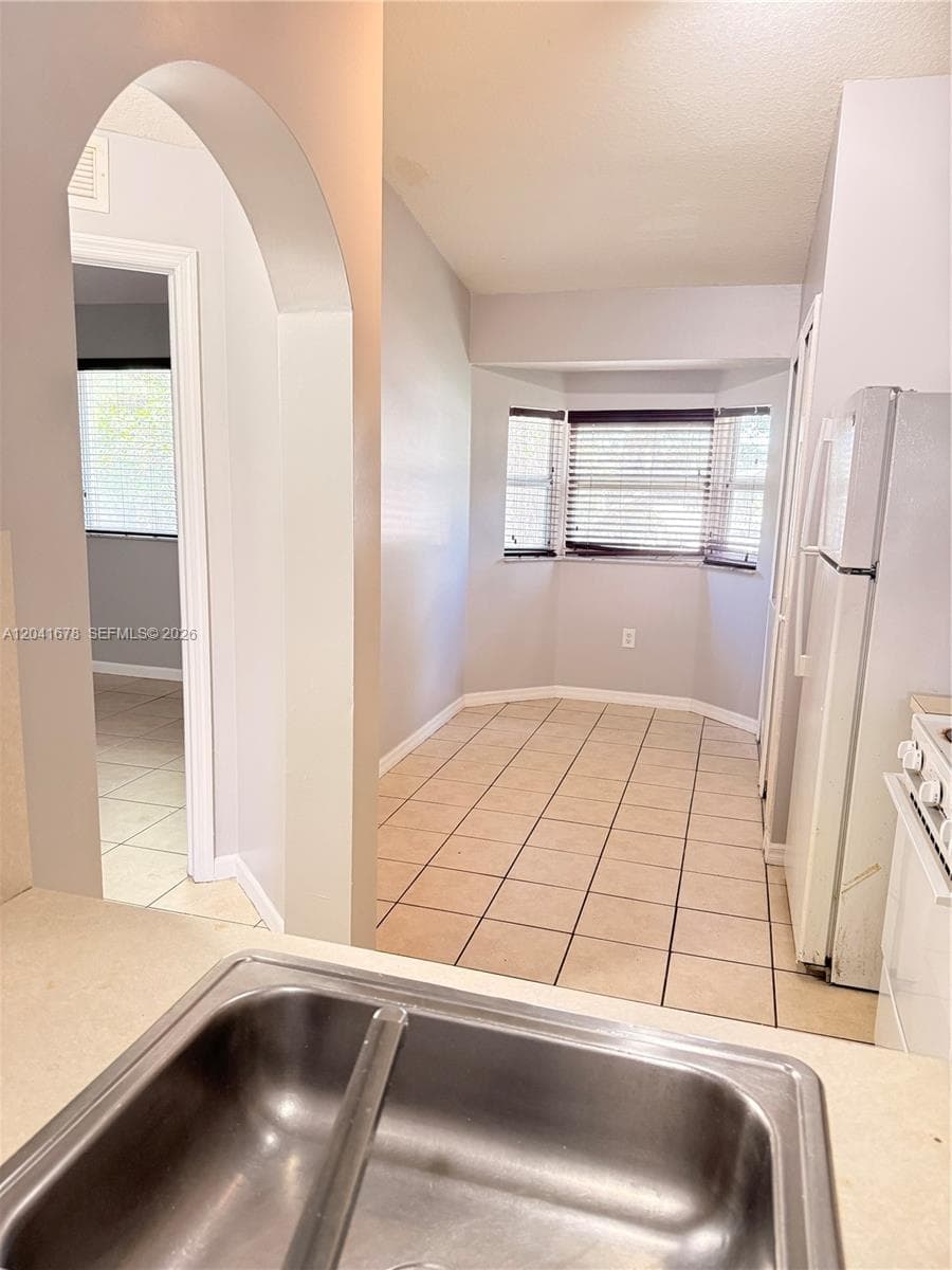 2930 SE 12th Rd # 205-31, Homestead FL 33035 photo 5
