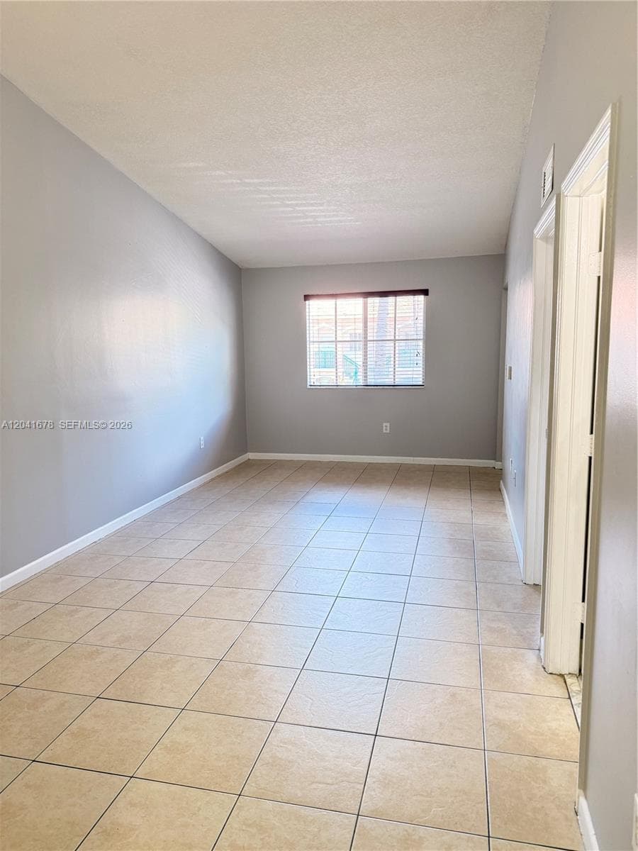 2930 SE 12th Rd # 205-31, Homestead FL 33035 photo 4
