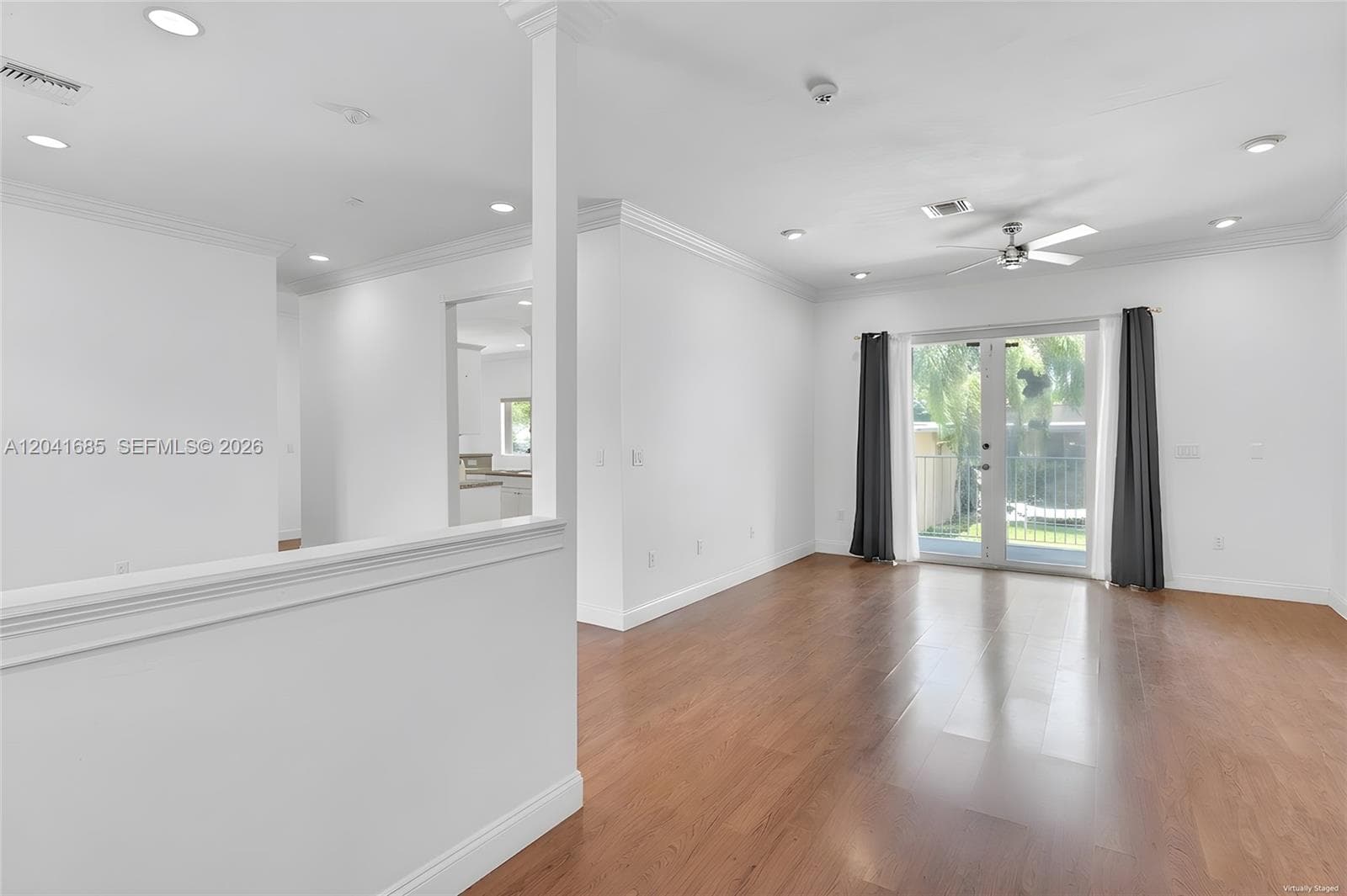 7950 SW 196th Ter, Cutler Bay FL 33189 photo 4