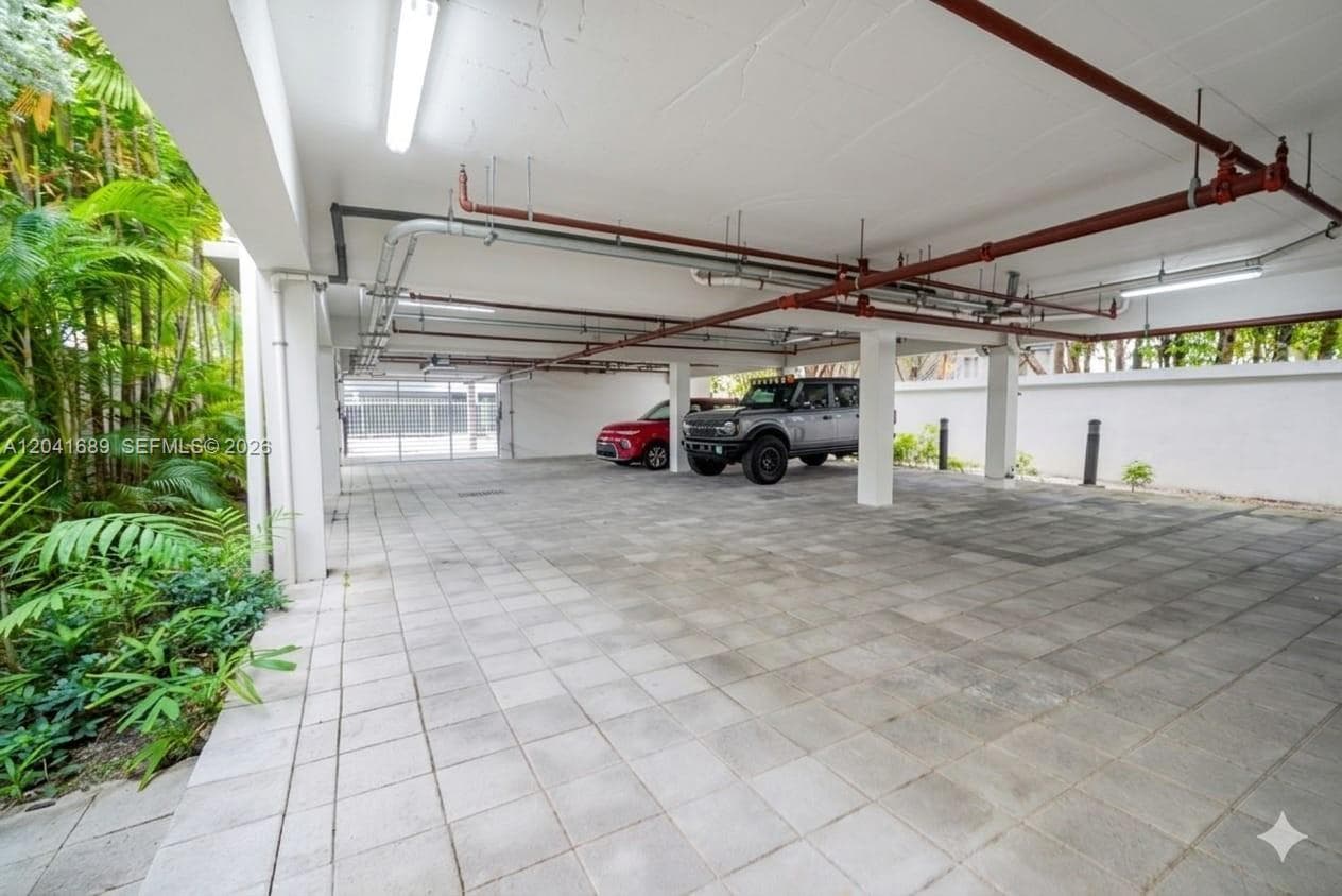 619 Meridian Ave # 4, Miami Beach FL 33139 photo 3