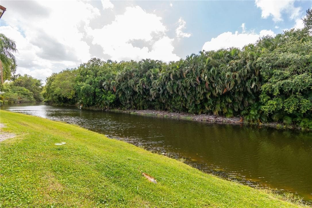 417 Vista Isles Drive # 2322, Sunrise FL 33325 photo 3