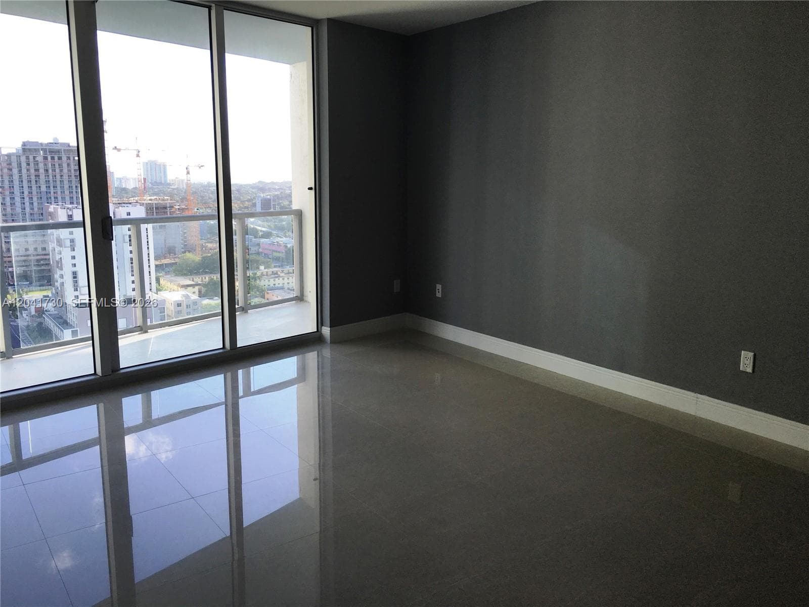 185 SW 7th St # 2104, Miami FL 33130 photo 5