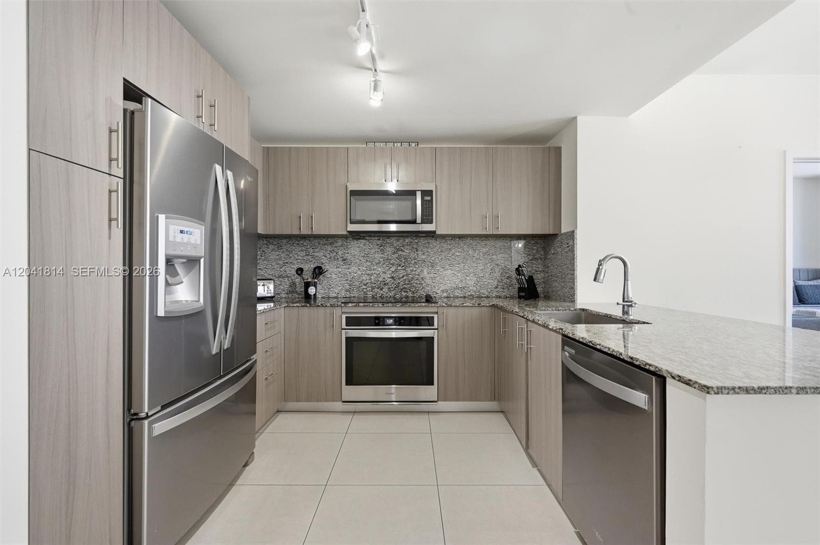 5350 NW 84th Ave # 504, Doral FL 33166 photo 3