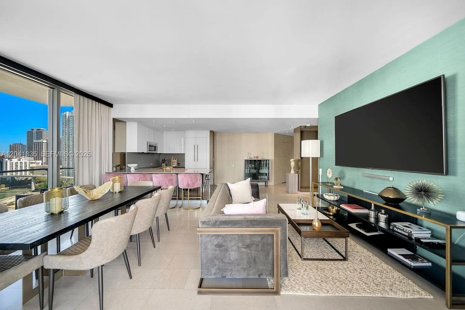 88 SW 7th St # 1212, Miami FL 33130 photo 3