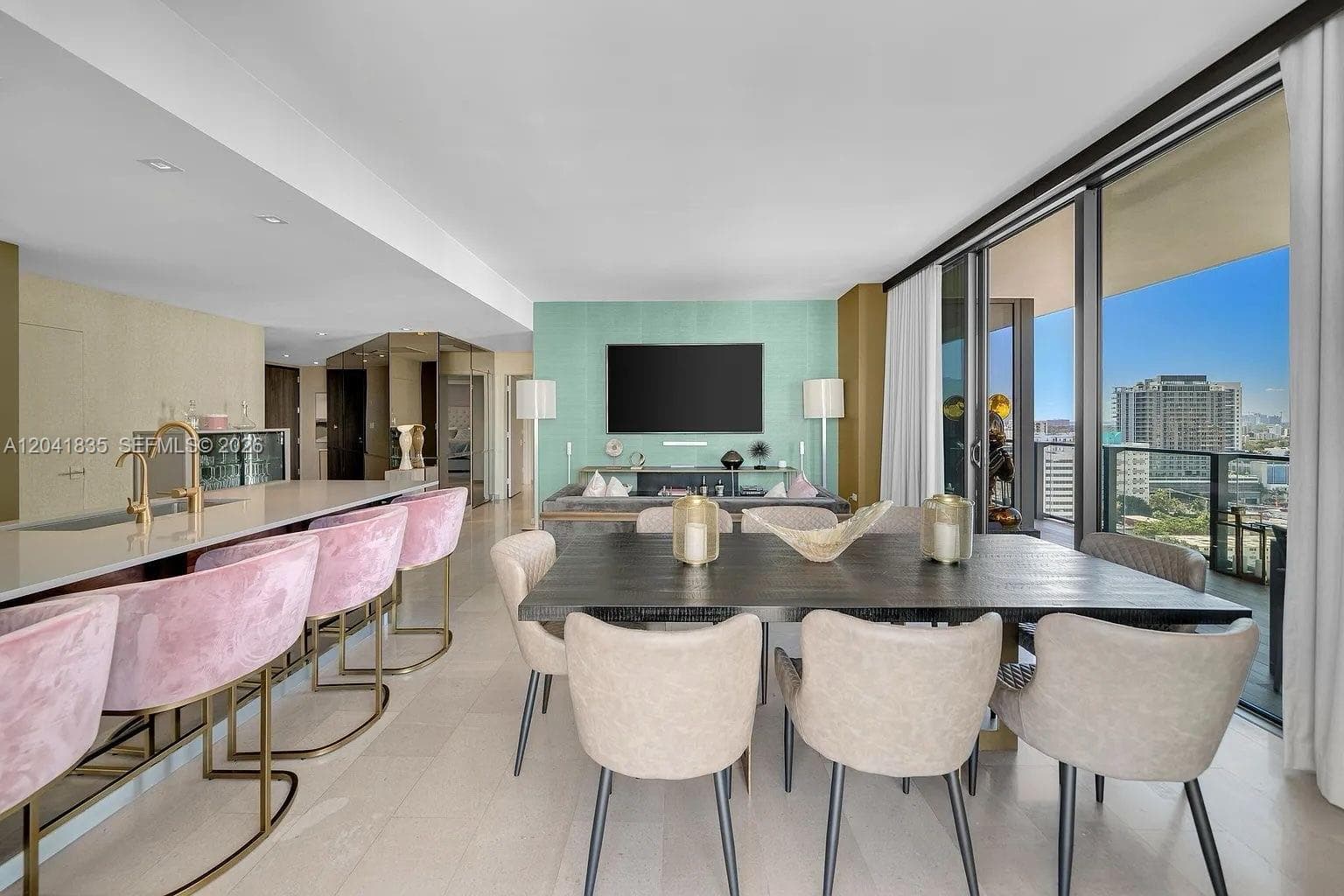 88 SW 7th St # 1212, Miami FL 33130 photo 4