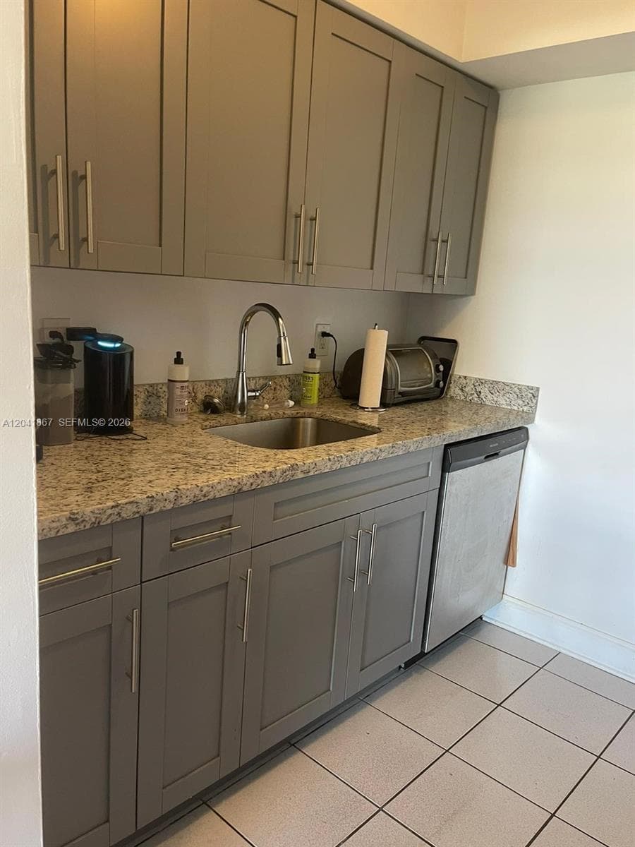 130 Mendoza Ave # 33, Coral Gables FL 33134 photo 5