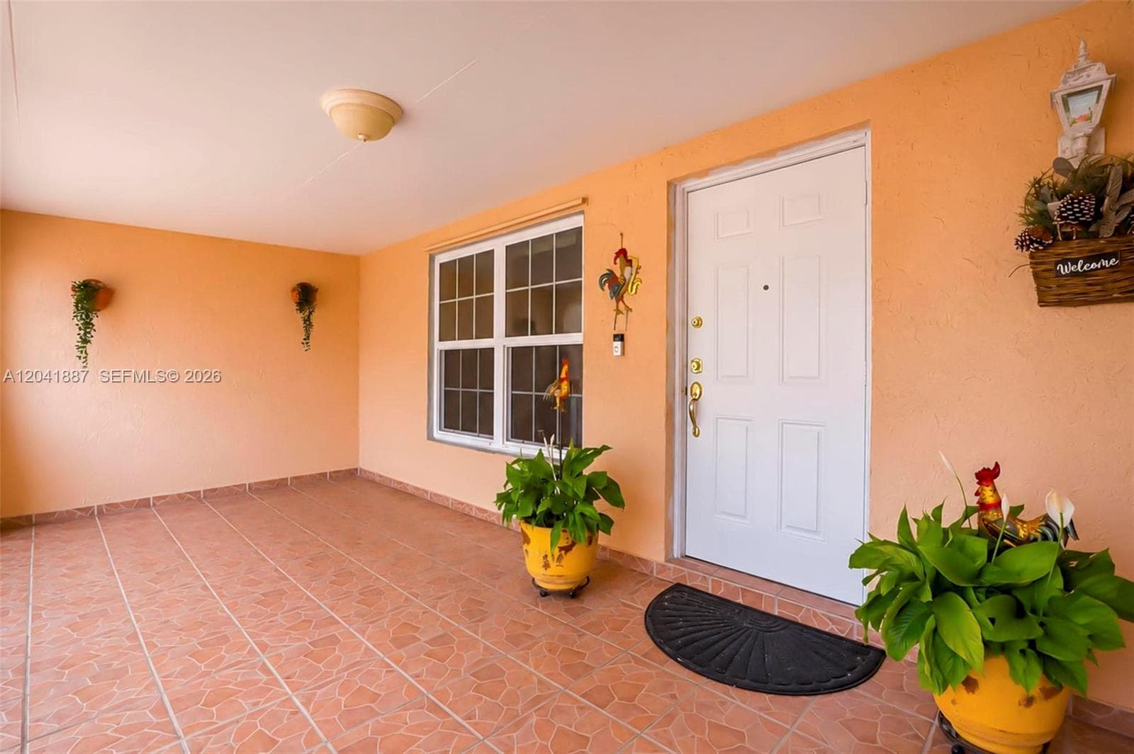 19240 NW 60th Ct, Hialeah FL 33015 photo 4