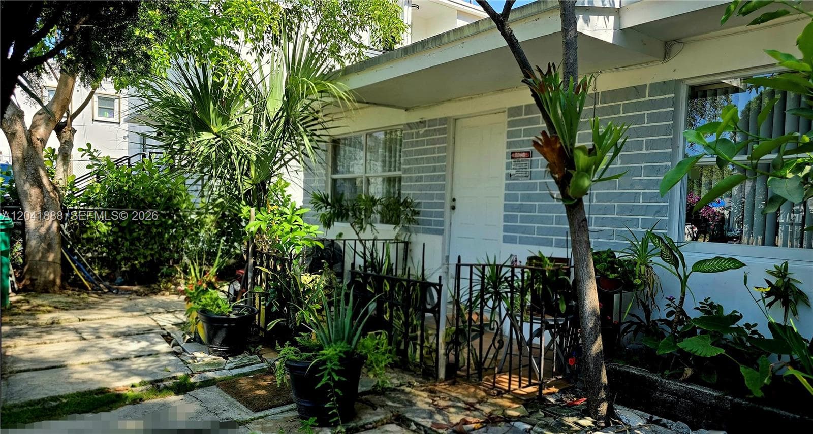 241 NW 32nd St, Miami FL 33127 photo 2