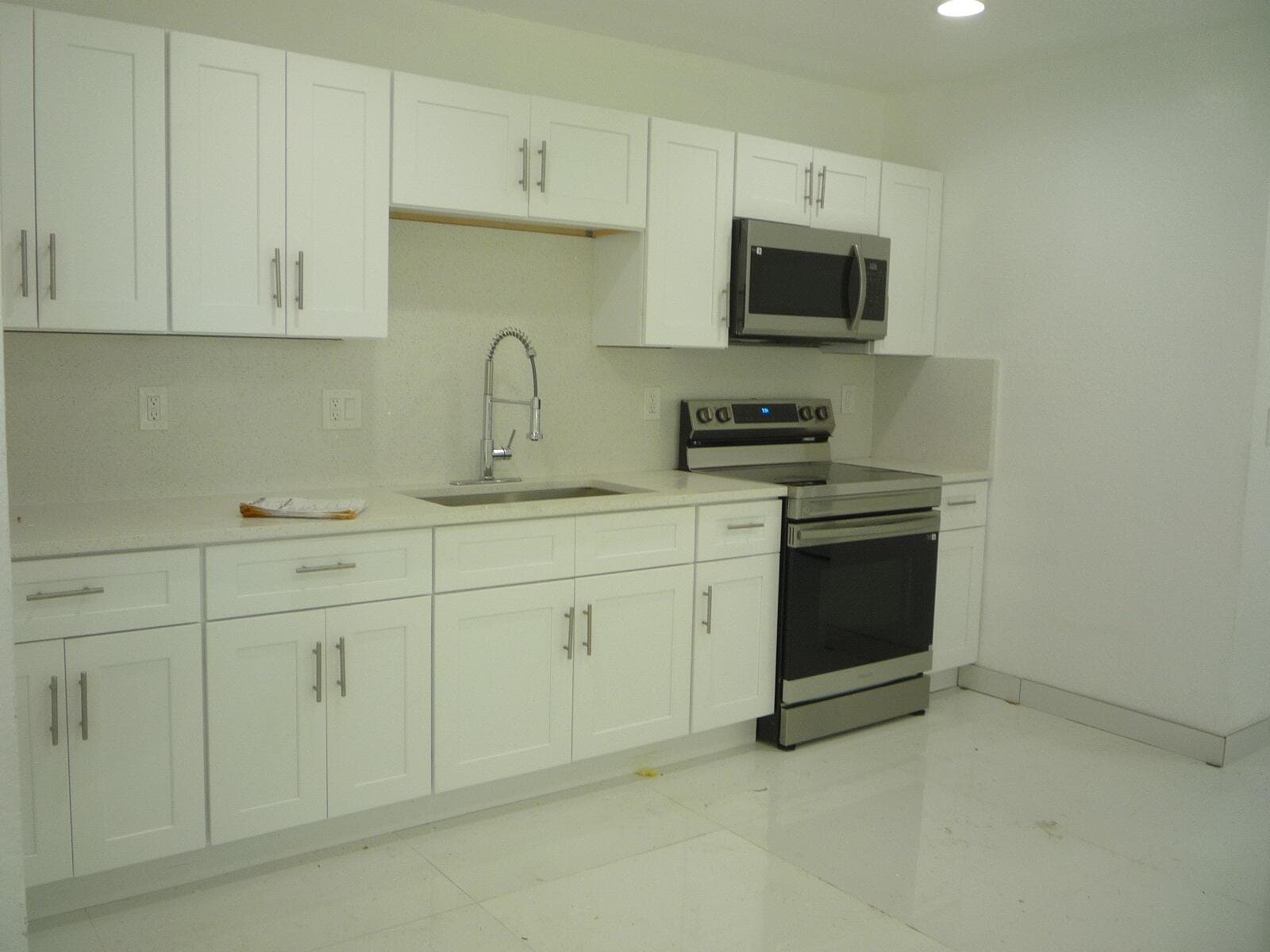 2162 NW 28th Street, Oakland Park FL 33311 photo 5