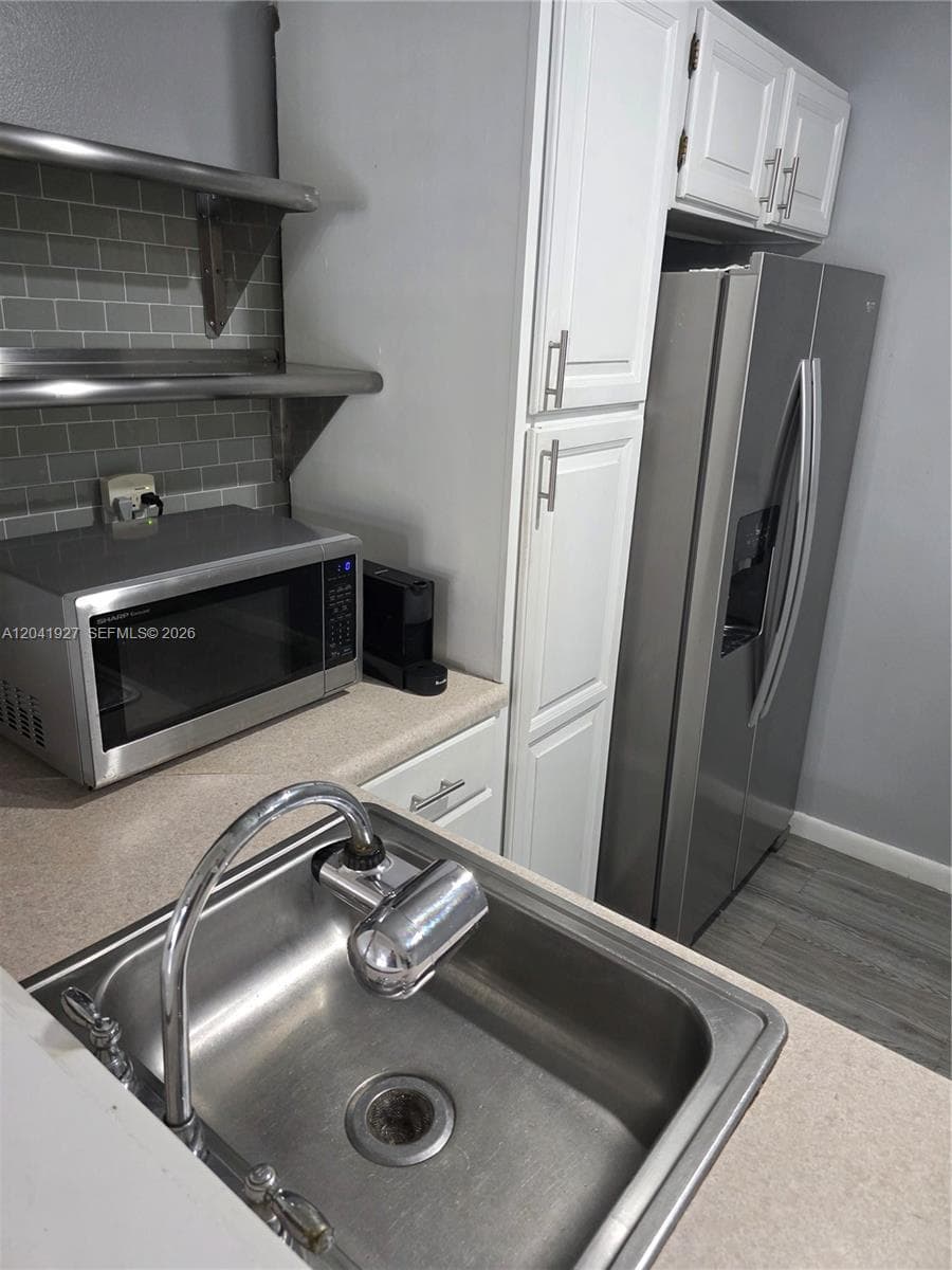8065 SW 107th Ave # 202, Miami FL 33173 photo 3