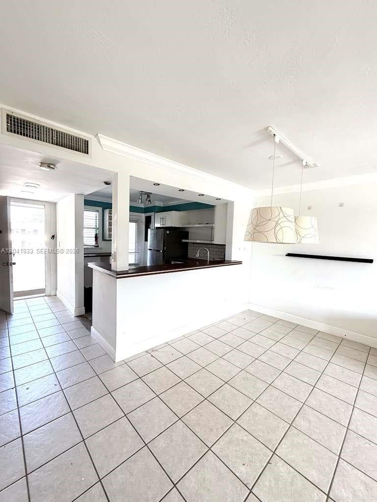1530 NE 191st St # 340, Miami, FL 33179 photo 3