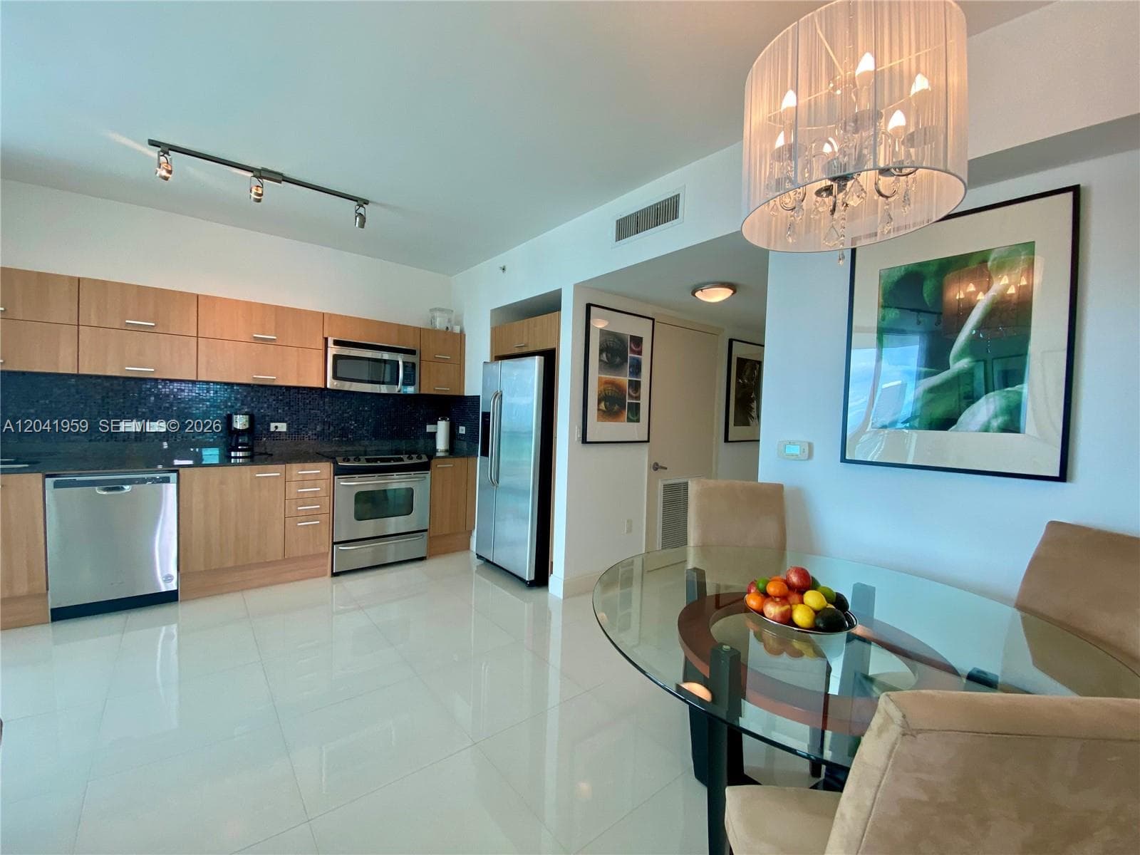 350 S Miami Ave # 3813, Miami FL 33130 photo 5