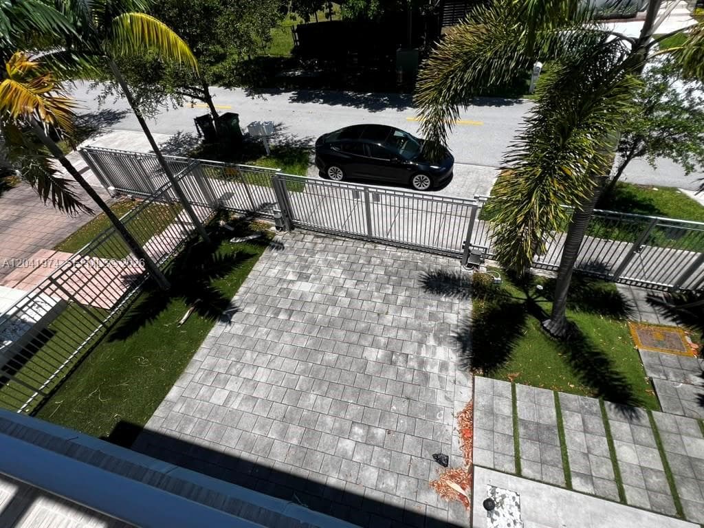 18975 Atlantic Blvd # 18975, Sunny Isles Beach FL 33160 photo 2