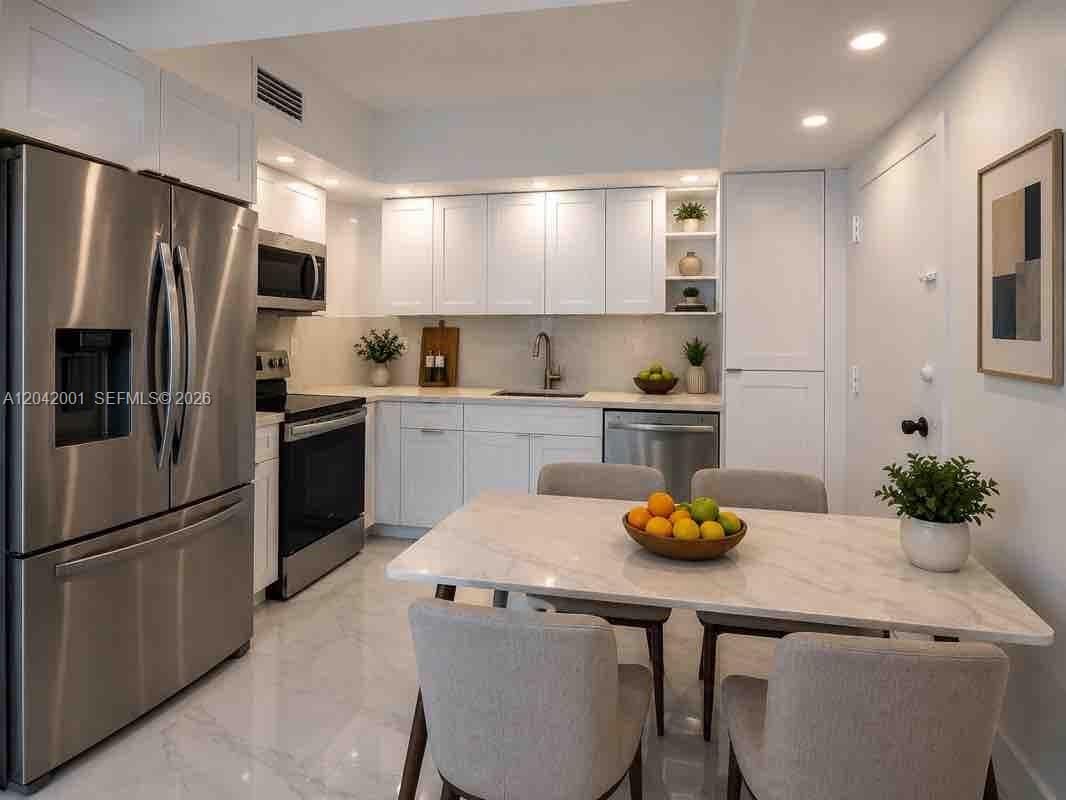 500 Bayview Dr # 232, Sunny Isles Beach FL 33160