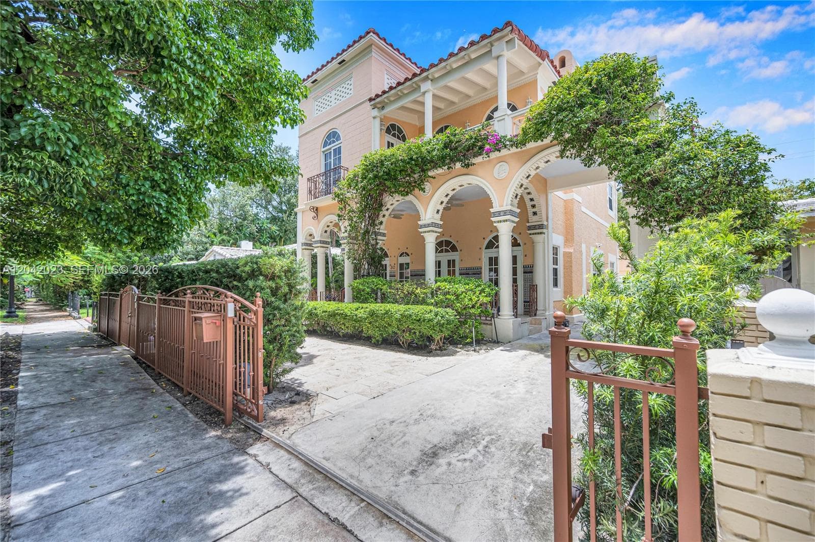 30 NE 44th St, Miami FL 33137 photo 4