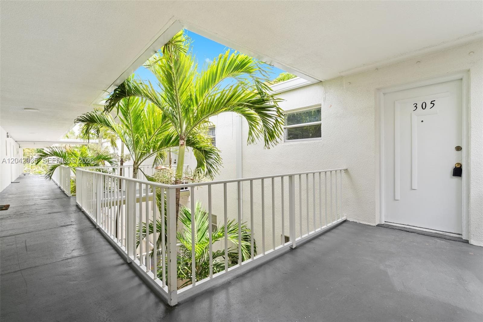 4215 N University Dr # 305, Sunrise FL 33351 photo 2